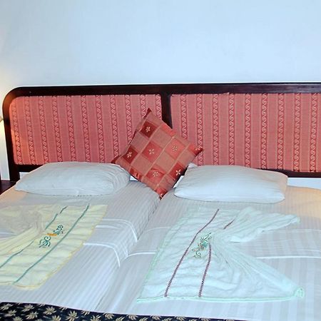 Hotel Araliya Villa Balapitiya Kültér fotó